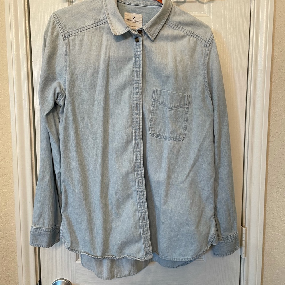 American eagle jean button down shirt